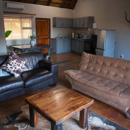 Morakane Safari Lodge Vryburg Bilik gambar